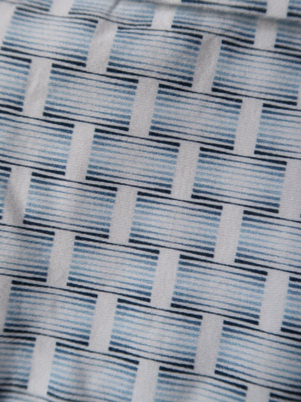 Valiant Paris Blue Check LS Dress Shirt (L) OMG! Flawless! 🌴